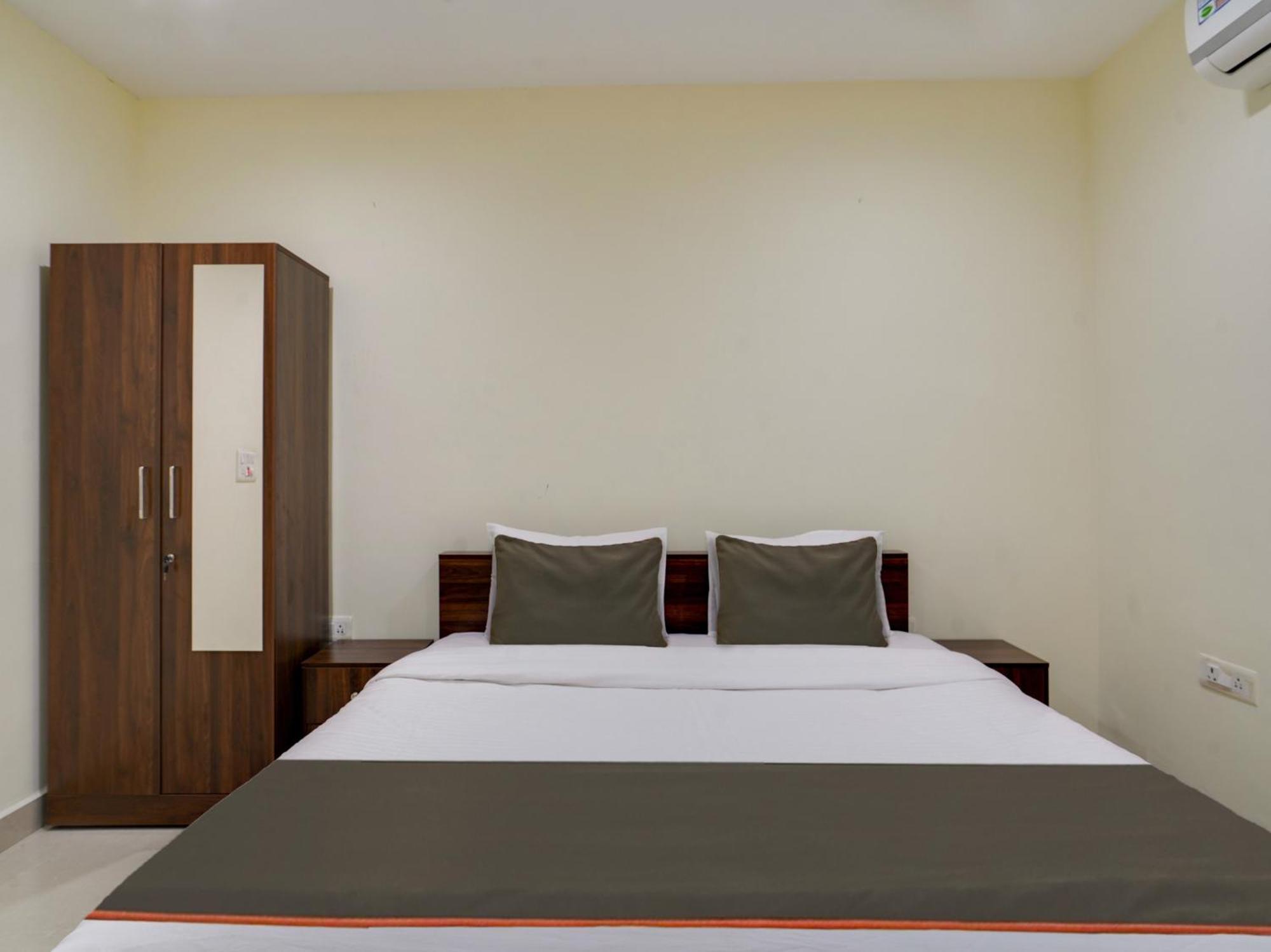 Collection O Relax Roof Hyderabad